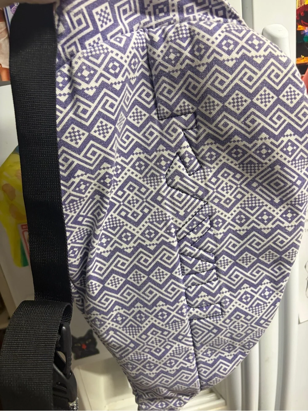Kavu sling bag